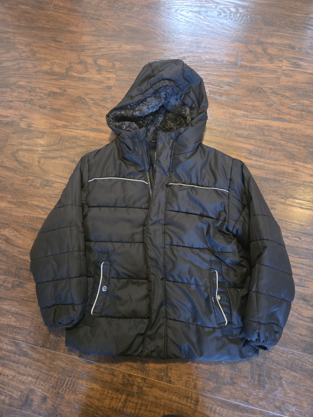 Swiss Tech Solid Black Puffer Lined Coat Size 8